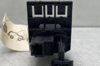 Bouton de coffre PEUGEOT 607