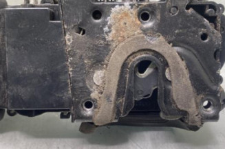 Serrure avant droit PEUGEOT 607