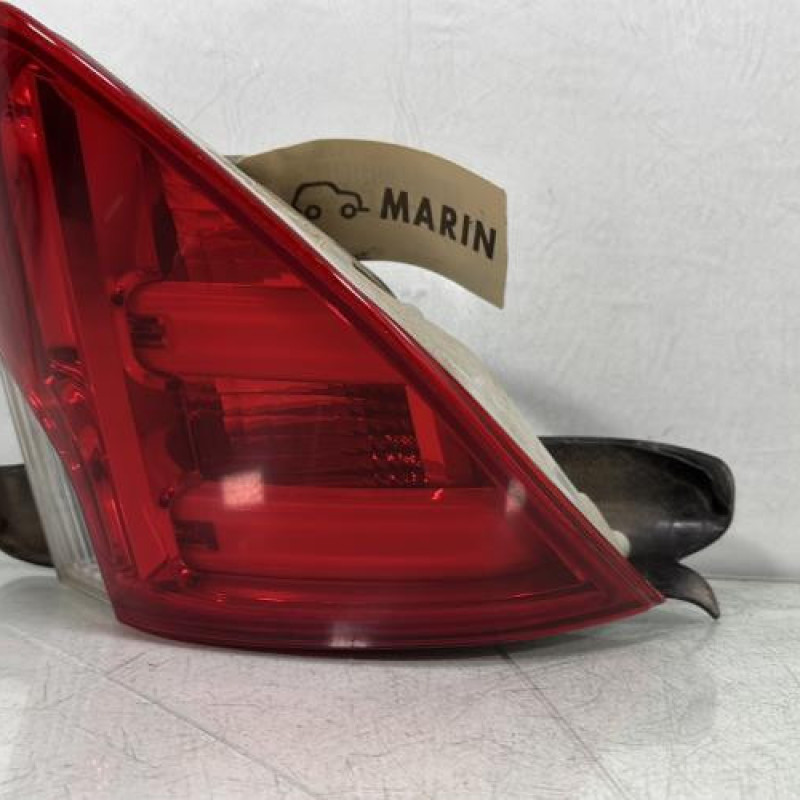 Feu arriere secondaire droit (feux) PEUGEOT 2008 1 Photo n°1