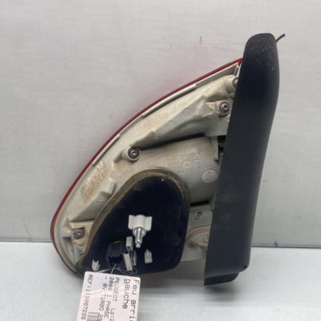 Feu arriere secondaire gauche (feux) PEUGEOT 2008 1