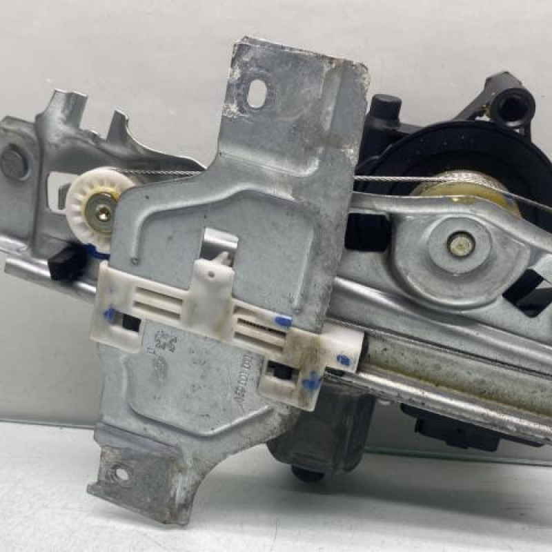 Leve vitre electrique arriere droit PEUGEOT 2008 1 Photo n°2