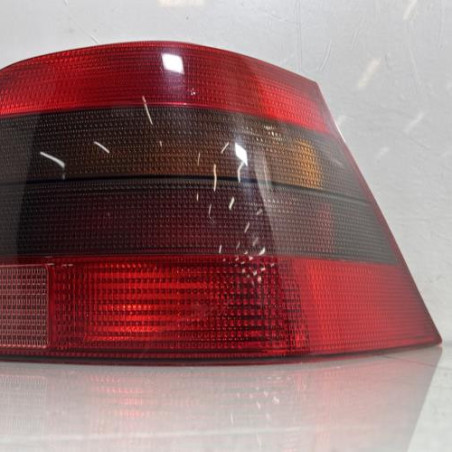 Feu arriere principal droit (feux) VOLKSWAGEN GOLF 4 Photo n°1