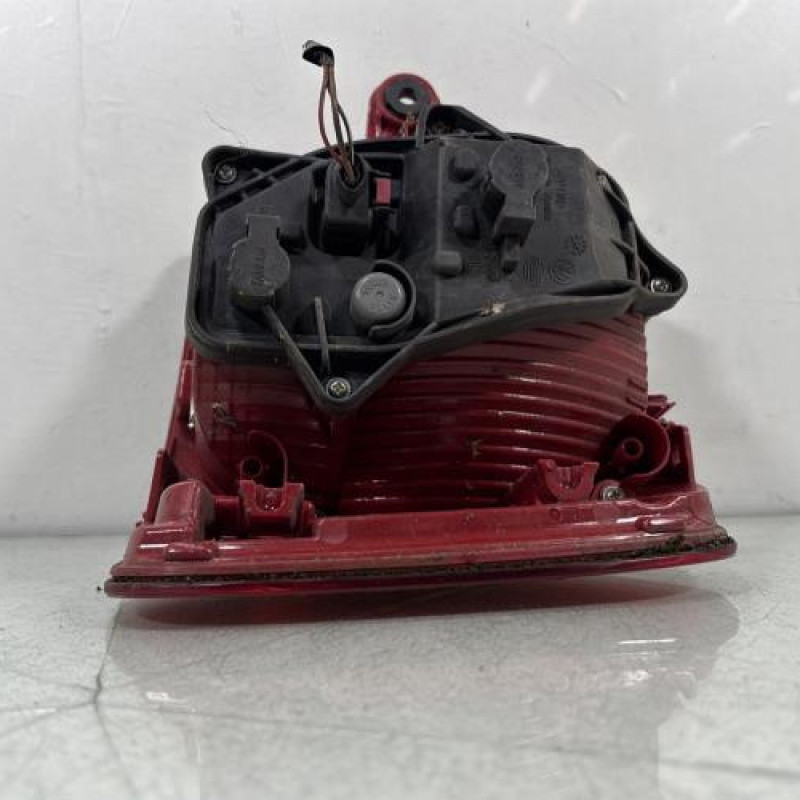 Feu arriere principal gauche (feux) VOLKSWAGEN TOURAN 2 Photo n°3