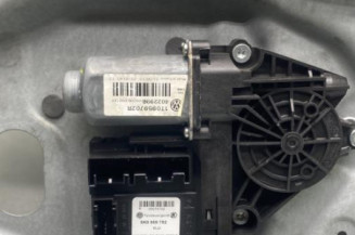 Leve vitre electrique avant droit VOLKSWAGEN TOURAN 2