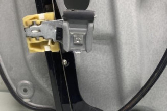 Leve vitre electrique avant droit VOLKSWAGEN TOURAN 2