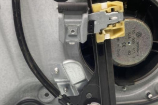 Leve vitre electrique avant droit VOLKSWAGEN TOURAN 2
