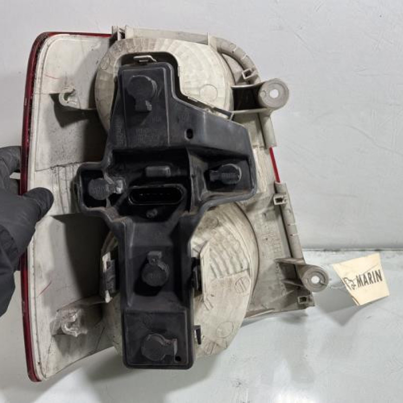 Feu arriere principal droit (feux) VOLKSWAGEN TOURAN 1 Photo n°3