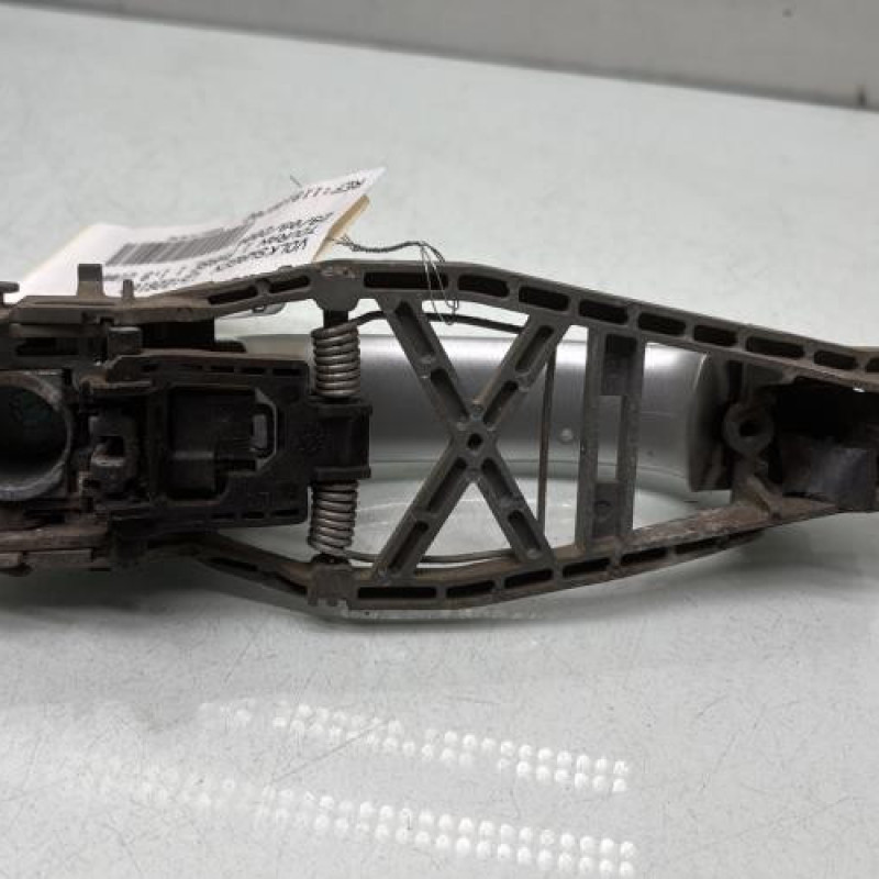 Poignee porte arriere gauche VOLKSWAGEN TOURAN 1 Photo n°3