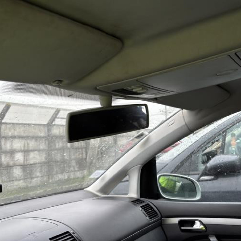 Poignee porte avant gauche VOLKSWAGEN TOURAN 1 Photo n°17