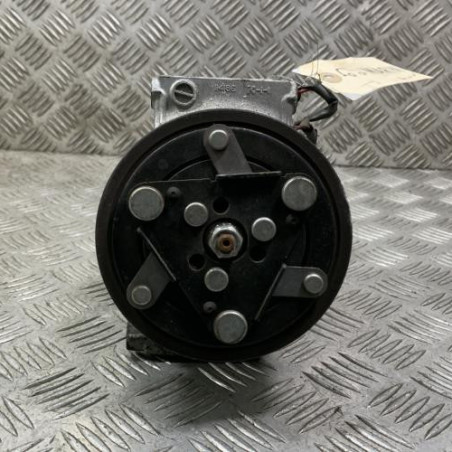 Compresseur clim RENAULT MEGANE 4 Photo n°1