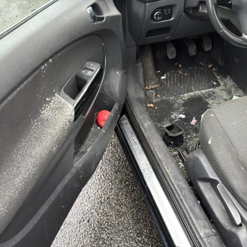 Cremaillere assistee OPEL CORSA D Photo n°15