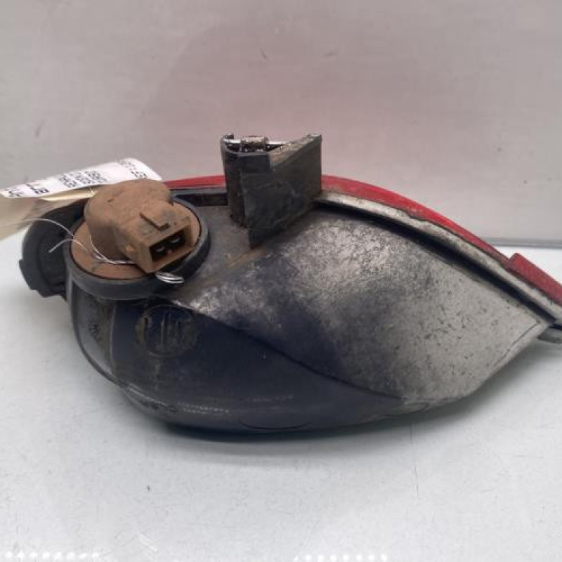 Anti brouillard arriere gauche RENAULT SCENIC 3 Photo n°2