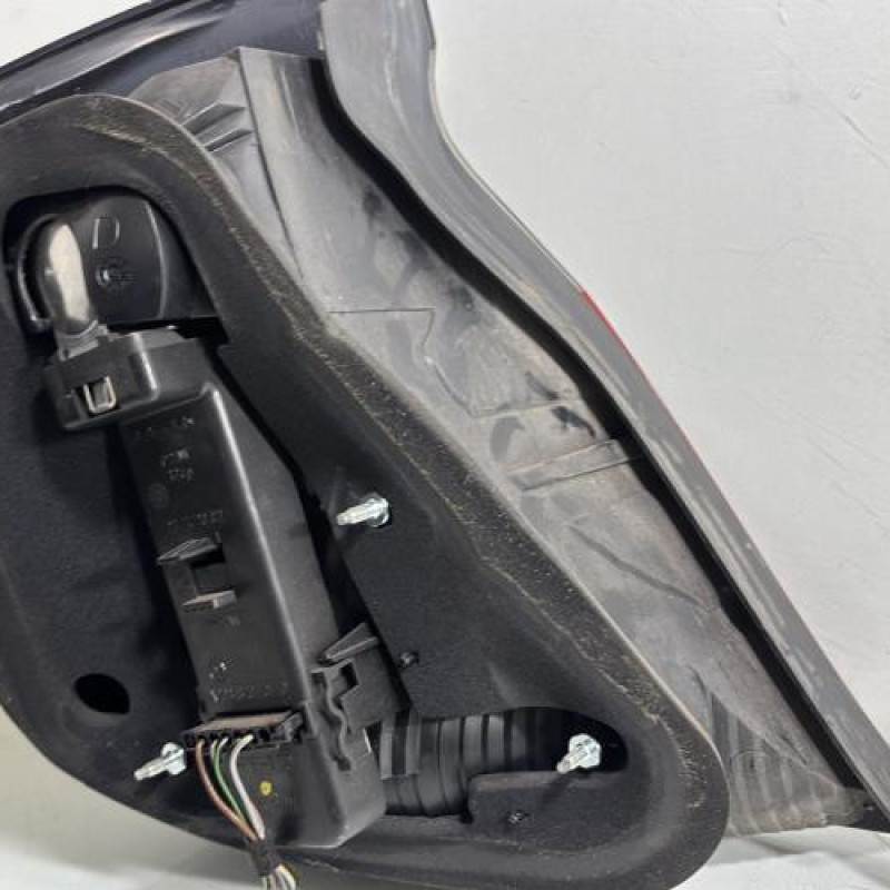 Feu arriere principal droit (feux) MERCEDES CLASSE C 203 COUPE SPORT Photo n°6