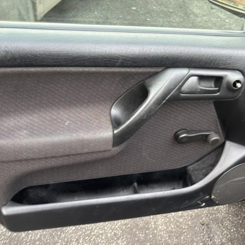 Feu arriere principal droit (feux) VOLKSWAGEN VENTO Photo n°17