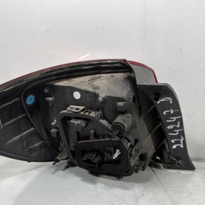 Feu arriere principal droit (feux) DACIA SANDERO 2 Photo n°2