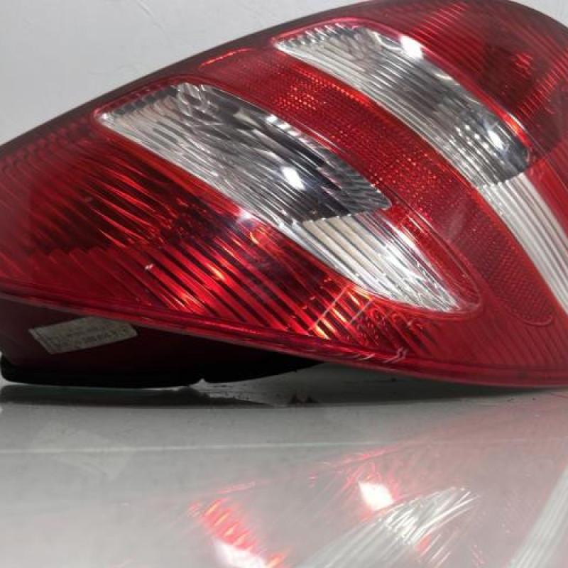 Feu arriere principal droit (feux) MERCEDES CLASSE A 169 Photo n°1