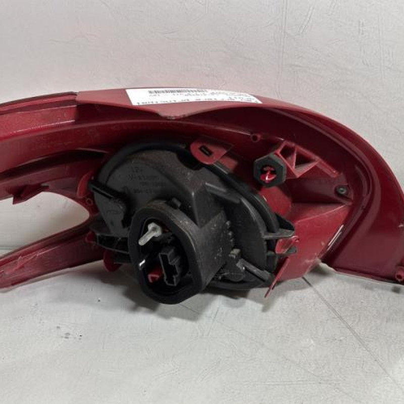 Feu arriere principal droit (feux) PEUGEOT 208 1 Photo n°2