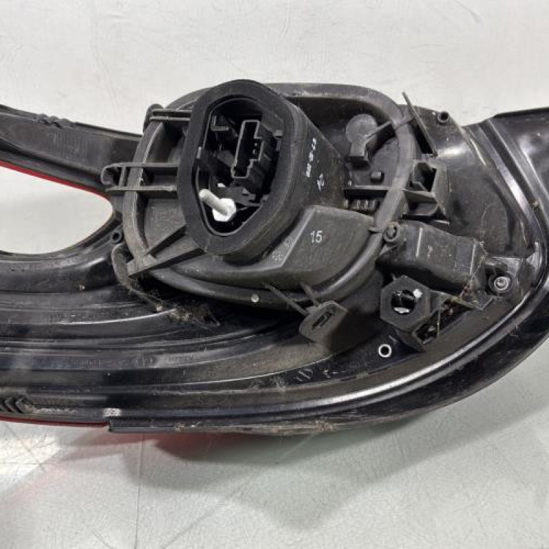 Feu arriere principal gauche (feux) PEUGEOT 208 1 Photo n°5