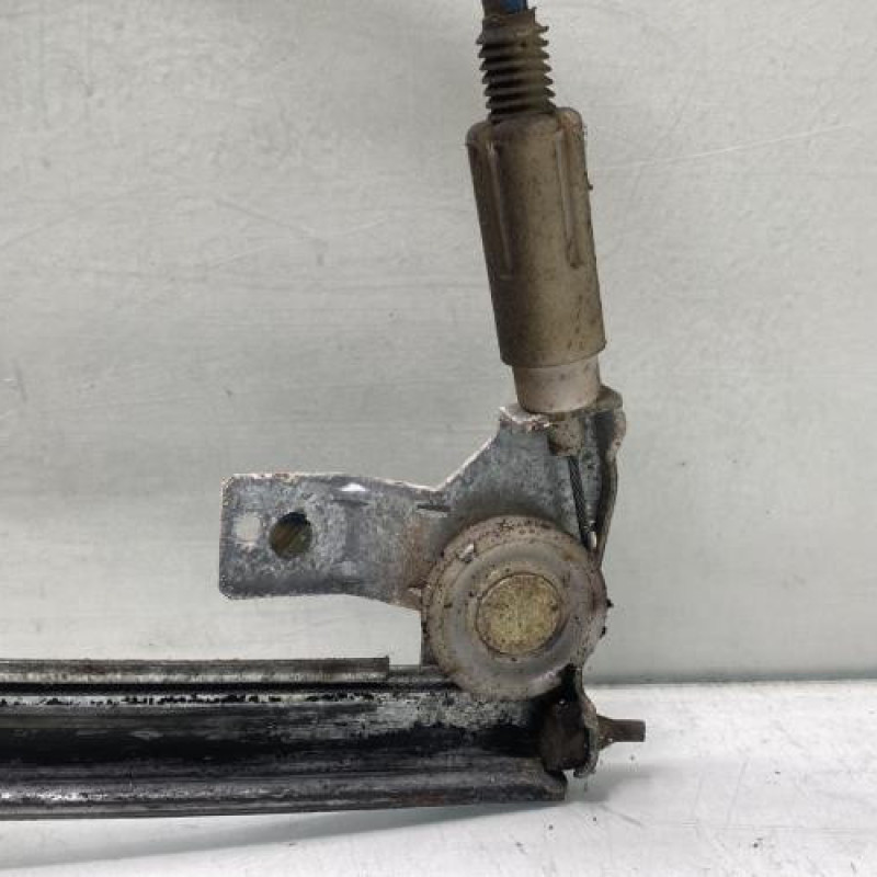 Leve vitre electrique avant droit PEUGEOT 406 Photo n°6