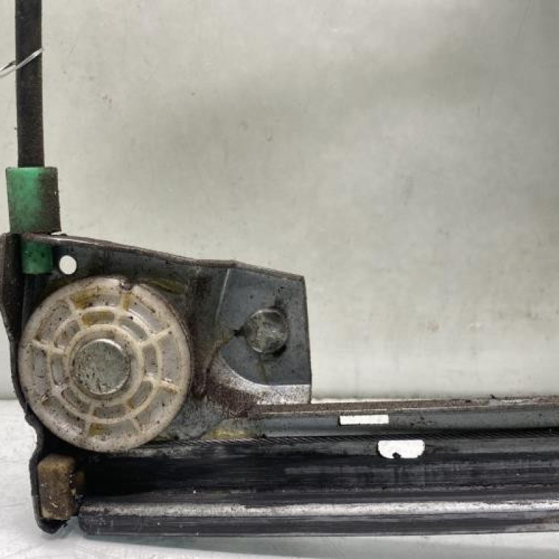 Leve vitre electrique avant gauche PEUGEOT 406 Photo n°5