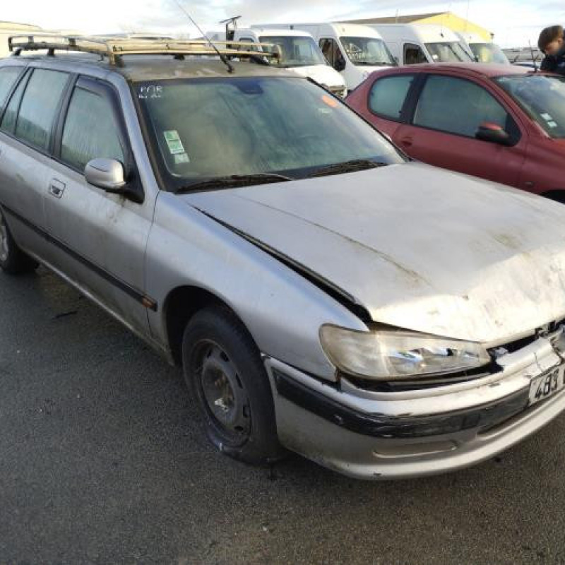 Leve vitre electrique avant gauche PEUGEOT 406 Photo n°10