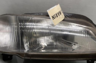 Optique avant principal droit (feux)(phare) PEUGEOT 106 Photo n°1