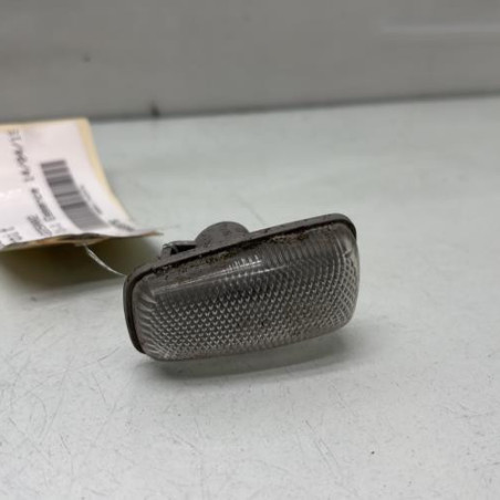 Repetiteur clignotant avant droit  (Feux) PEUGEOT 106 Photo n°1