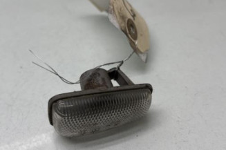 Repetiteur clignotant avant droit  (Feux) PEUGEOT 106