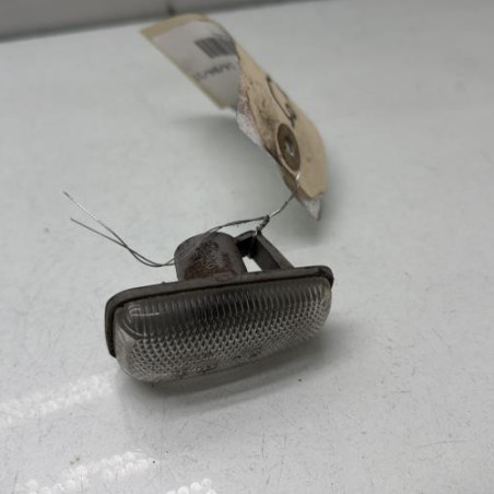 Repetiteur clignotant avant droit  (Feux) PEUGEOT 106