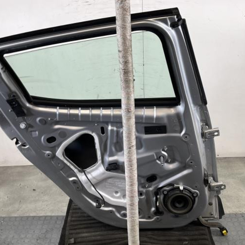 Porte arriere gauche RENAULT CLIO 4 Photo n°4