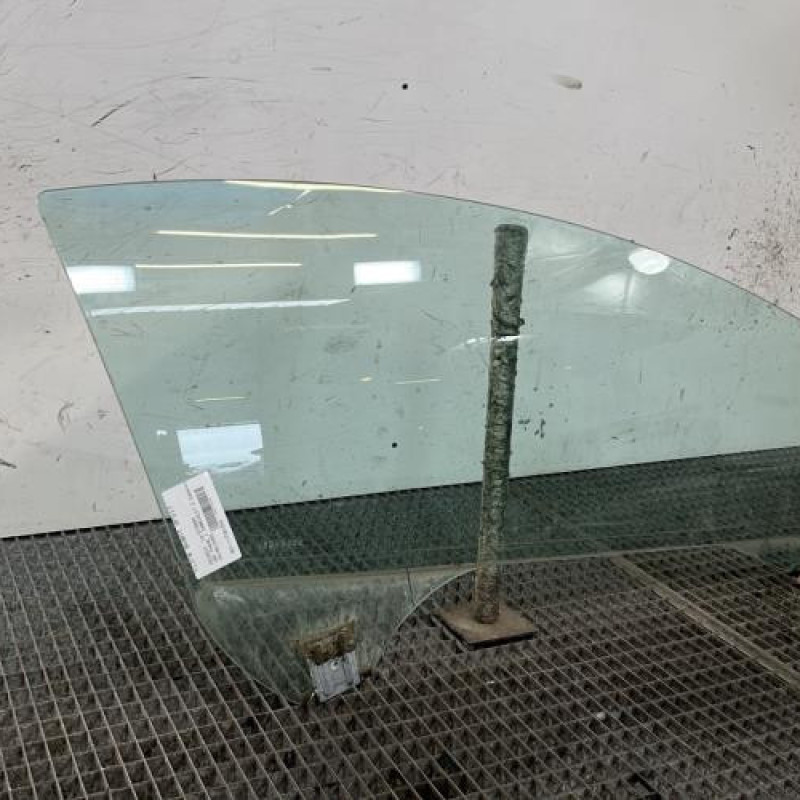 Vitre avant droit PEUGEOT 307 Photo n°3