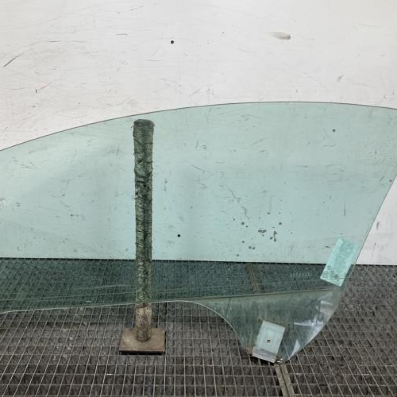 Vitre avant droit PEUGEOT 307 Photo n°4