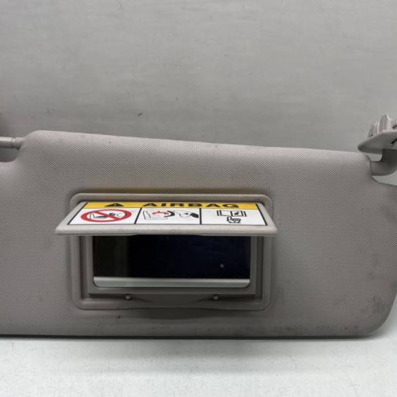 Pare soleil droit RENAULT TWINGO 3 Photo n°1