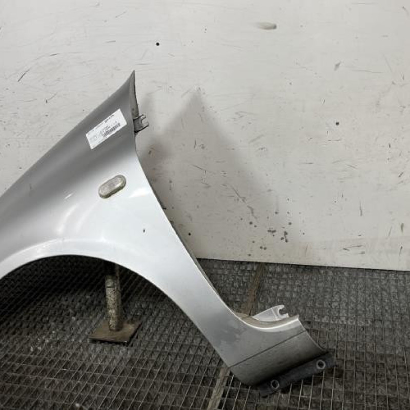 Aile avant gauche RENAULT CLIO 2 CAMPUS Photo n°3