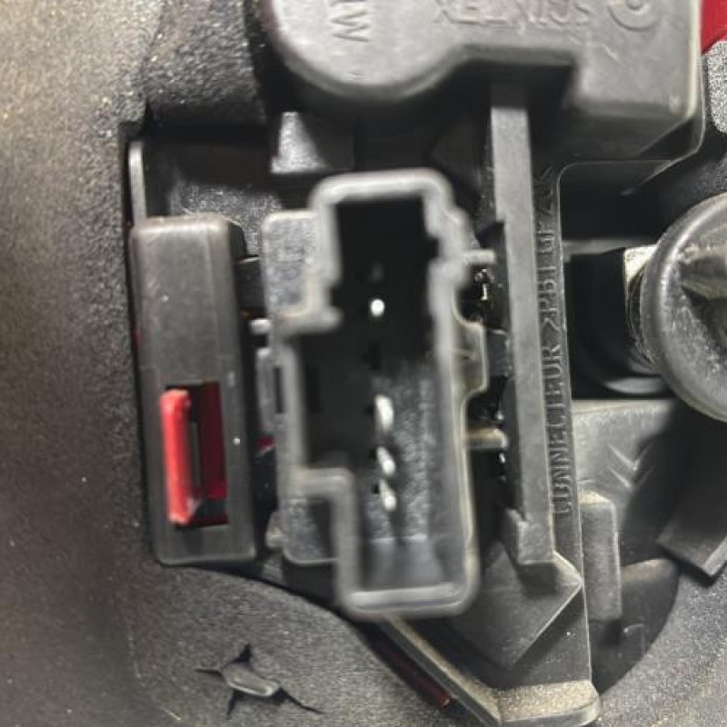 Feu arriere principal droit (feux) PEUGEOT 206 Photo n°3