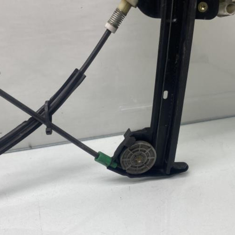 Leve vitre electrique avant gauche PEUGEOT 206 Photo n°5