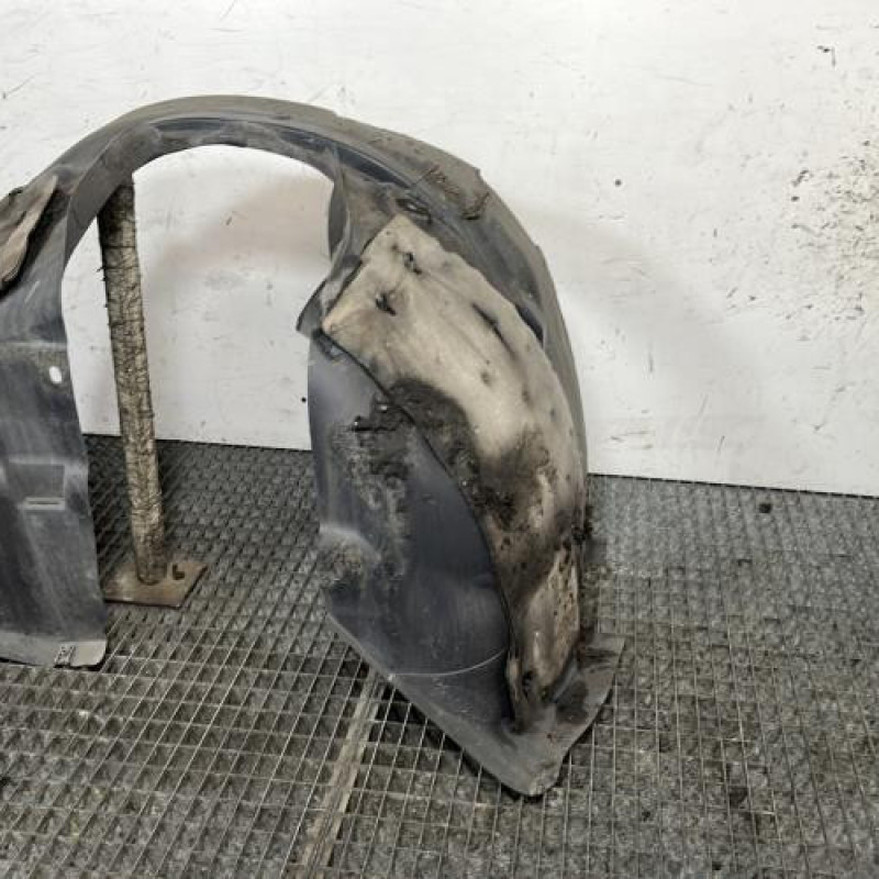 Pare boue avant gauche PEUGEOT 2008 1 Photo n°3