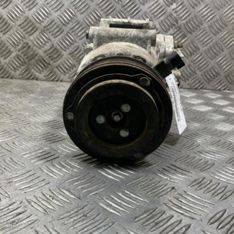 Compresseur clim FORD FIESTA 6 Photo n°1
