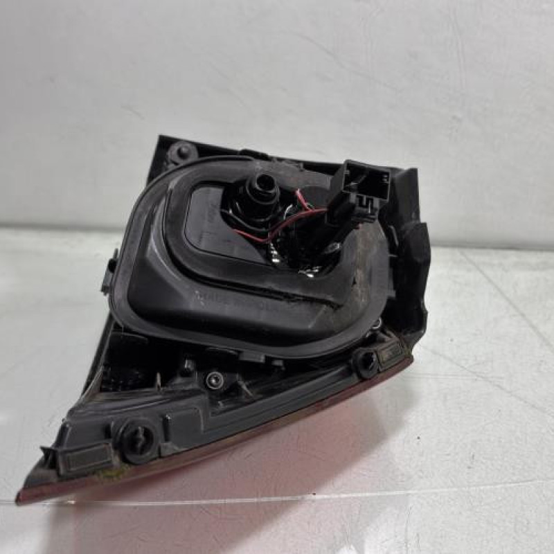 Feu arriere principal gauche (feux) VOLKSWAGEN GOLF 7 Photo n°3