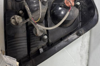 Feu arriere principal droit (feux) KIA SORENTO 1