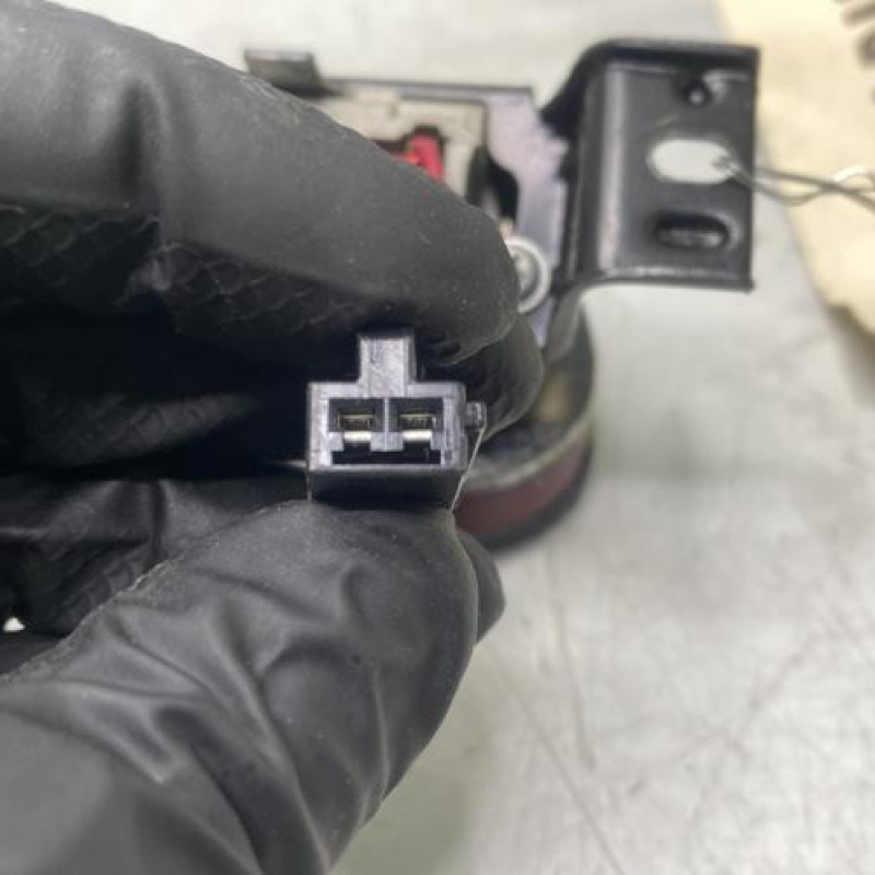 Feu arriere stop central KIA SORENTO 1 Photo n°4