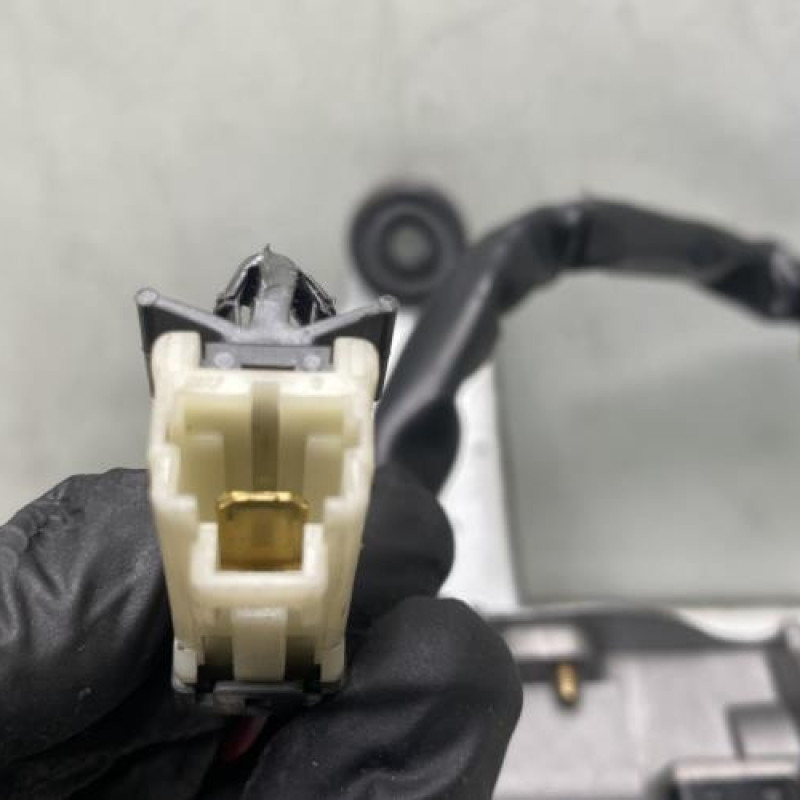 Moteur essuie glace arriere KIA SORENTO 1 Photo n°4