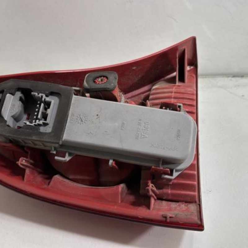 Feu arriere principal droit (feux) RENAULT CLIO 2 Photo n°5