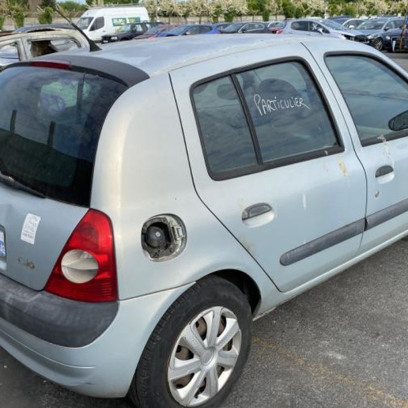 Feu arriere principal droit (feux) RENAULT CLIO 2 Photo n°8