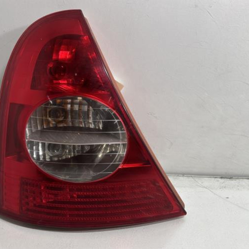 Feu arriere principal gauche (feux) RENAULT CLIO 2 CAMPUS Photo n°1