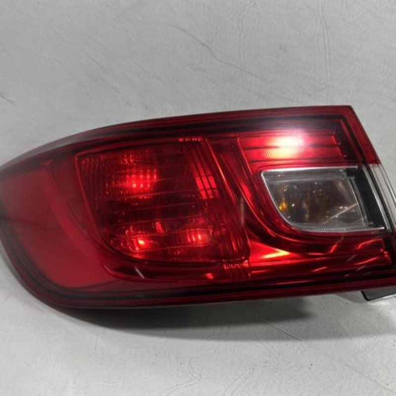 Feu arriere principal gauche (feux) RENAULT CLIO 4 Photo n°1