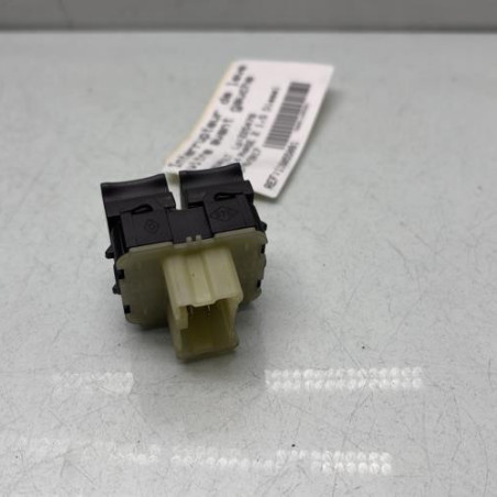 Interrupteur de leve vitre avant gauche RENAULT CLIO 4