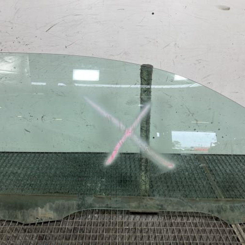 Vitre avant droit RENAULT MEGANE 2 Photo n°1