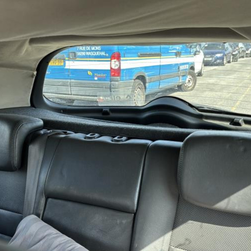 Vitre avant gauche RENAULT MEGANE 2 Photo n°15