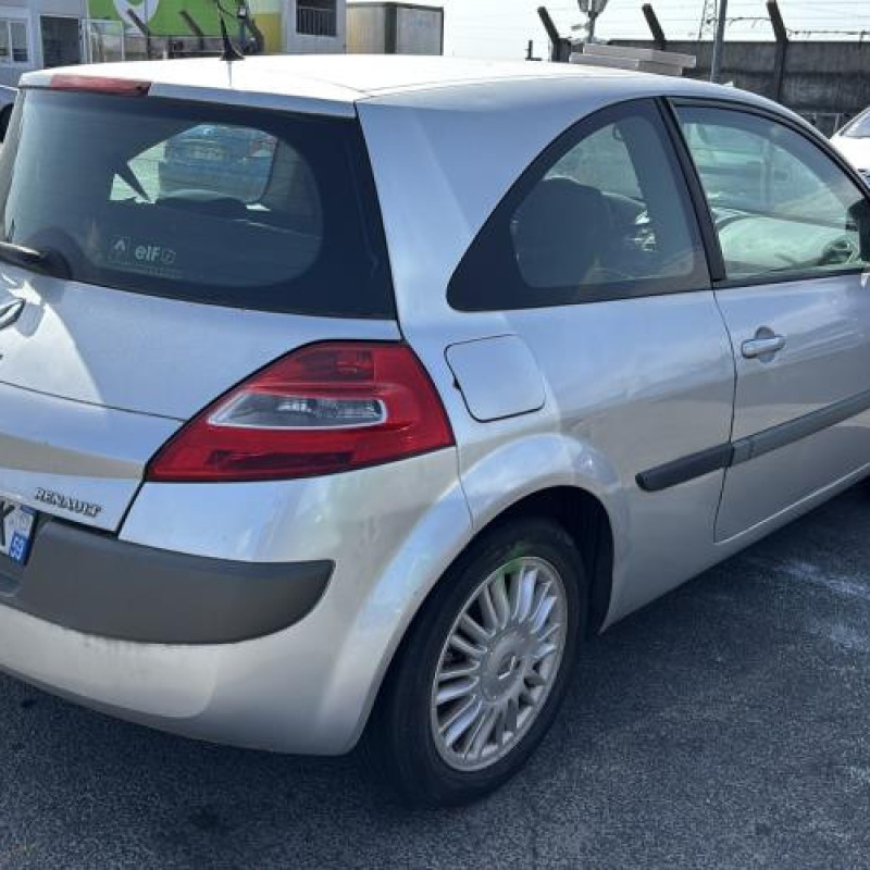 Renfort pare choc arriere (traverse) RENAULT MEGANE 2 Photo n°8